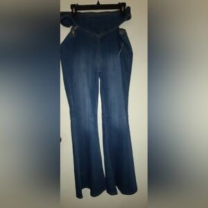 NWT Cello Jean Cut Out Waist. Size:XL ,Color: Denim.